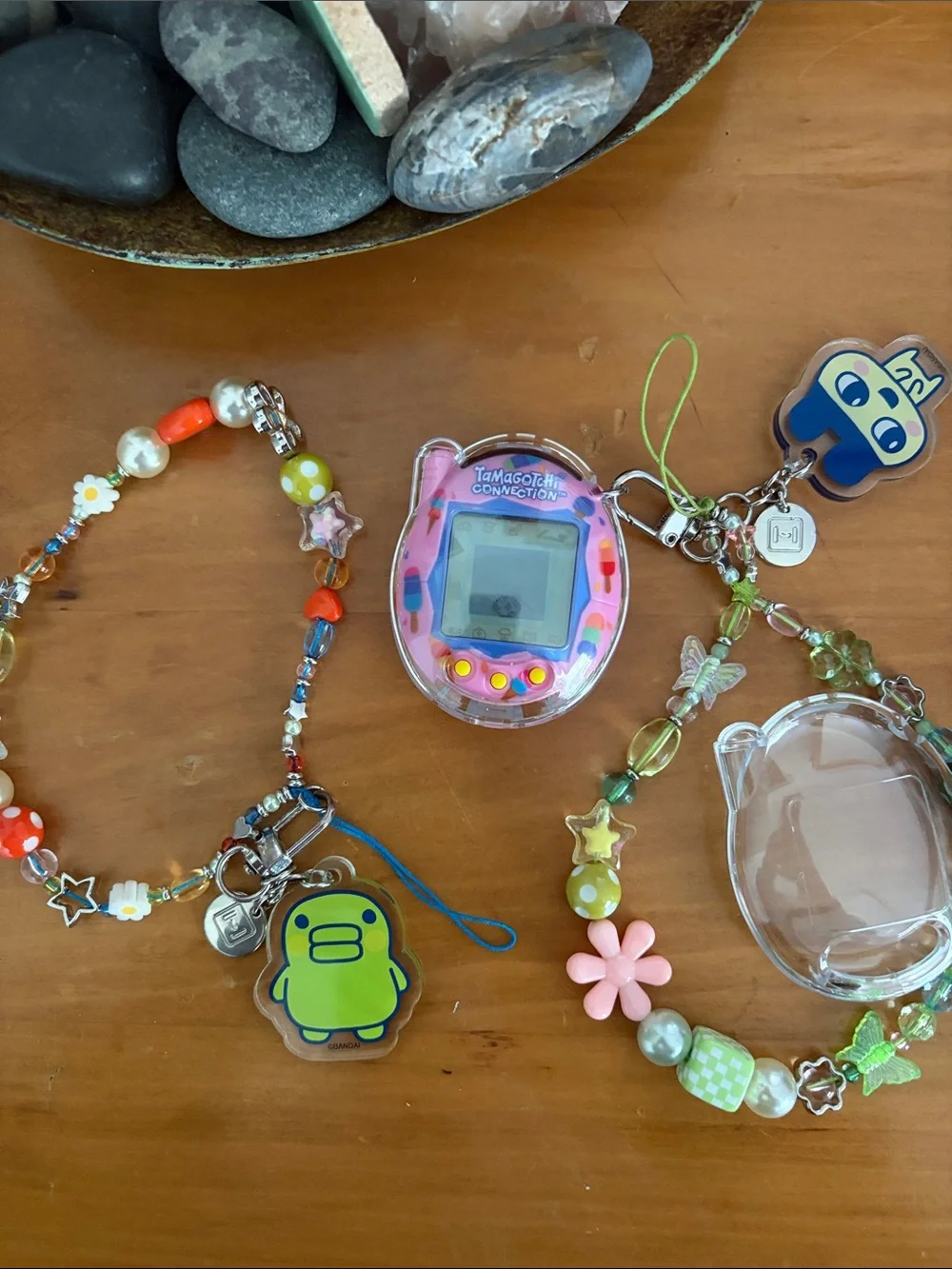 Tamagotchi Connection / extra case and Tama Charms Set